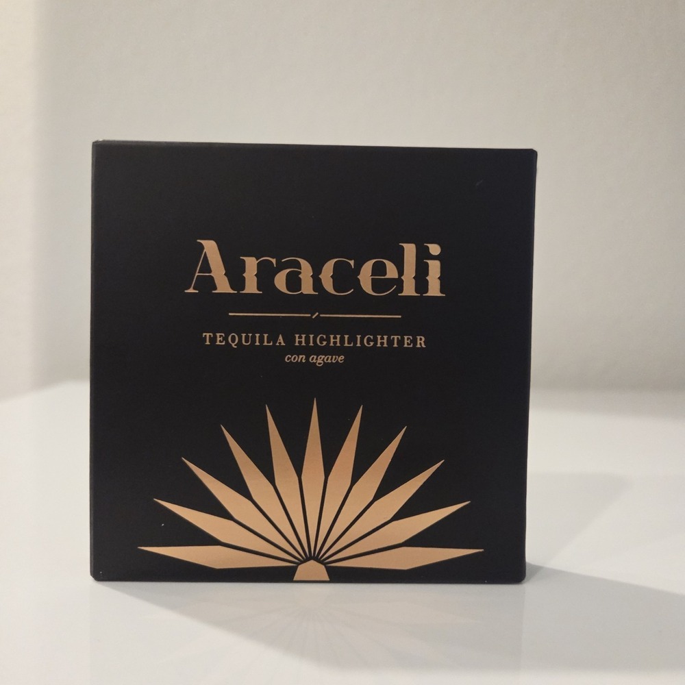 Araceli Beauty Tequila Highlighter In Blanco Vegan NEW IN BOX MSRP$24